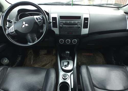 Imagen 7 de 8 de Mitsubishi Outlander 2.4 Gls 4wd At Cuero Tc (170cv) Mod2010