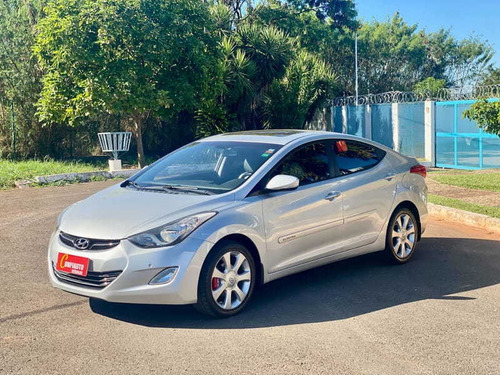 Imagem 3 de 14 de Hyundai Elantra 2014