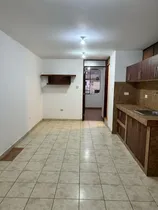 Comprar Alquilo Minidepartamento En 3er Piso En Urb. La Capilla La Molina. Precio De Alquiler Incluye Agua, Luz Y Mantenimiento.