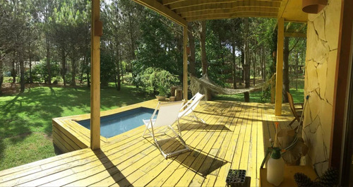 Casa 5 Ambientes C/dependencia Y Pileta. La Herradura. Pinamar Venta