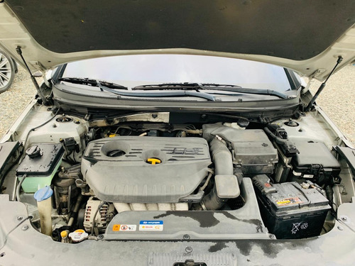 Imagen 5 de 6 de Hyundai Sonata Lf 2016