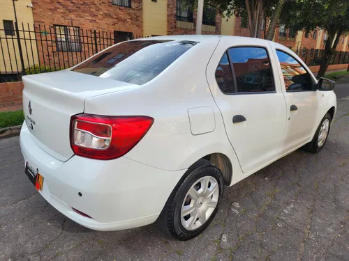 Renault Logan 1.6 Expression / Life +