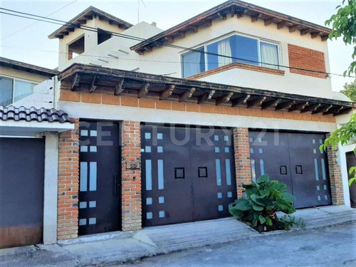 Casa Las Fincas, Jiutepec, Morelos