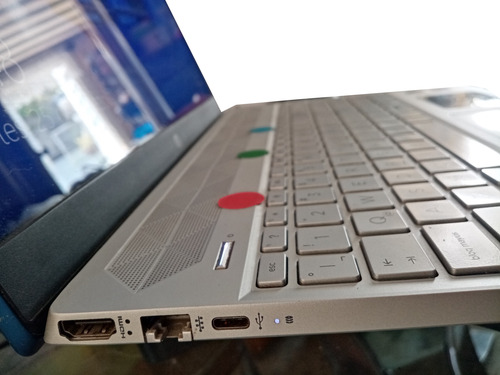 Laptop Hp Pavilion 15.6/ 1 Tera Hd/ 118gb Ssd /ryzen 5/graph Azul (Usado)