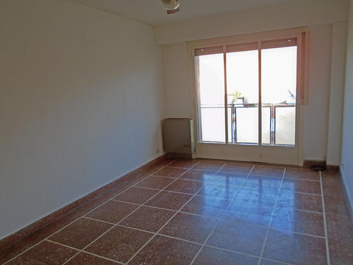 Alquiler Departamento 3 Ambientes En Olivos