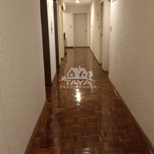 Imagen 10 de 12 de Oficina En Ciudad Vieja