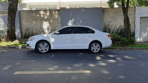Volkswagen Jetta 2.0 Tsi Highline 211cv Gasolina 4p