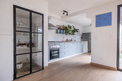 Imagen 9 de 27 de Exquisita Y Remodelada En Pasaje Cerrado (casa La Aurora)