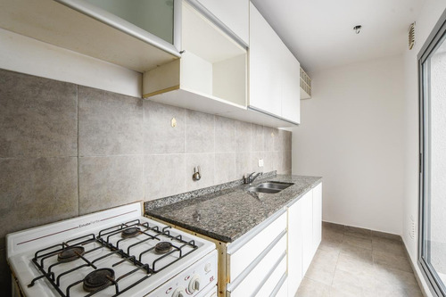 Imagen 7 de 14 de Departamento De 1 Dormitorio En Venta Con Patio En El Centro De Rosario