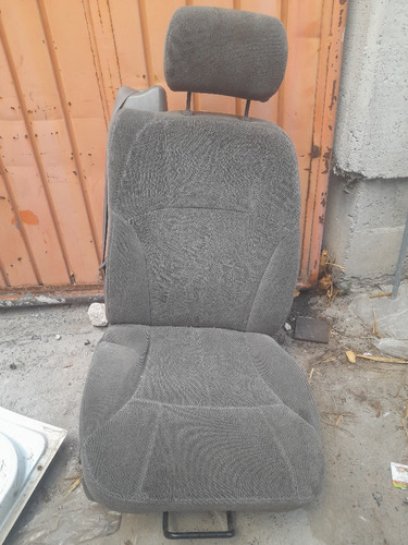 Asiento Delantero Derecho Chevrolet Trailblazer Vortec 02-09