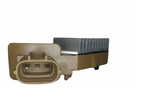 Regulador Alternador Toyota Yaris 01 05 3p C Ovalado 12v