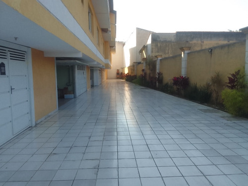 Excelente Sobrado Com Três Quartos,três Banheiros Uma Suite