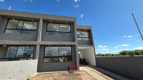 Duplex En Barrio Norte 1.