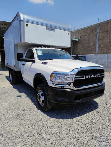 RAM 4000 5.7 Chasis Cabina P 4x2 Mt