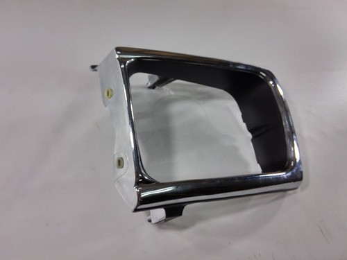 Imagen 1 de 6 de Aro Farola Toyota Hilux 4x4 1989 - 1999
