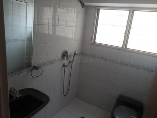 Imagen 10 de 15 de Los Palos Grandes, Apartamento En Venta, Rah # 22-18456, Mary Rangel 0412-9626921