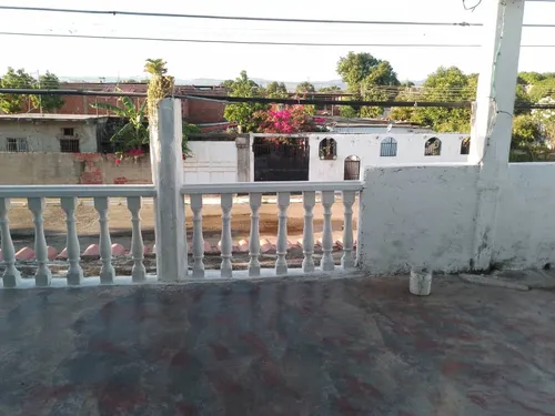 Casa En Dos Lagunas
