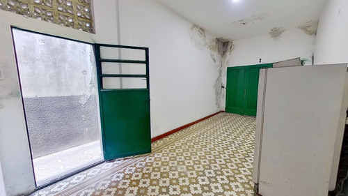 Venta Casa 4 Amb + Local + Garage En Lanus