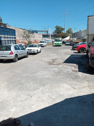 Atn' Inversionistas, Terreno Sobre Av. Principal 1750m2