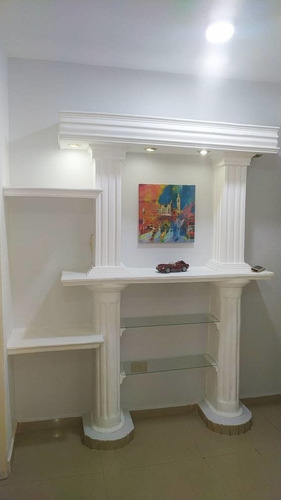 Imagen 8 de 14 de Hermoso Townhouse Totalmente Remodelado De Oportunidad