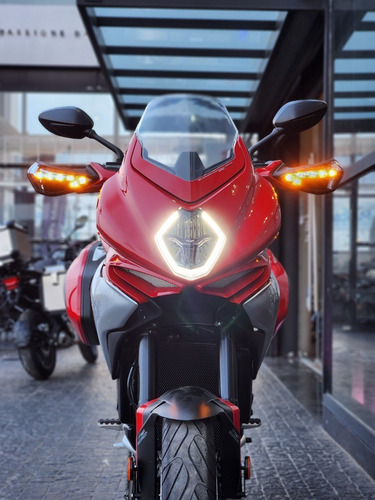 Imagen 3 de 25 de Mv Agusta Turismo Veloce Lusso 2017 Con Agregados Jc
