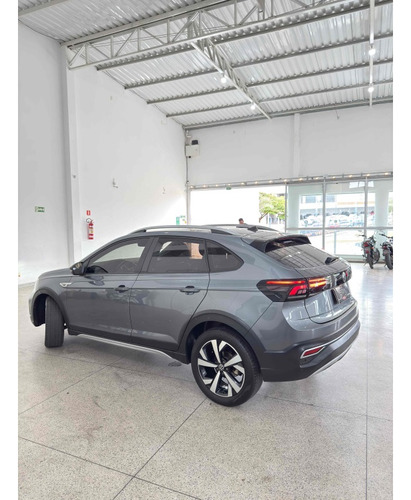Volkswagen Nivus 1.0 200 TSI TOTAL FLEX HIGHLINE AUTOMÁTICO