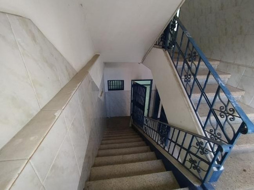 Imagen 7 de 11 de Se Alquila Cómodo Edificio En El Cementerio / Natalia Corzo 04123389698