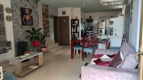 Casa Grande Con Lote Para Invertir Posible Aparta Estudio, O Bodega O Parqueadero Para Varios Carros.