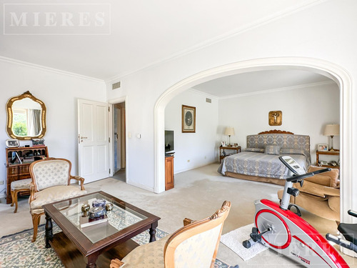 Lindísima Casa En Venta En San Isidro Chico.