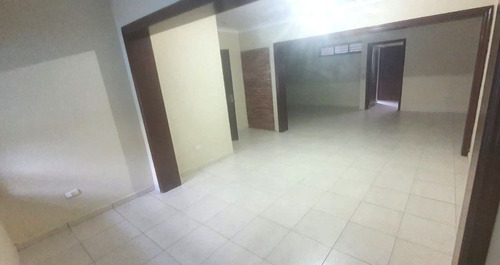 Apartamento En 2do Piso