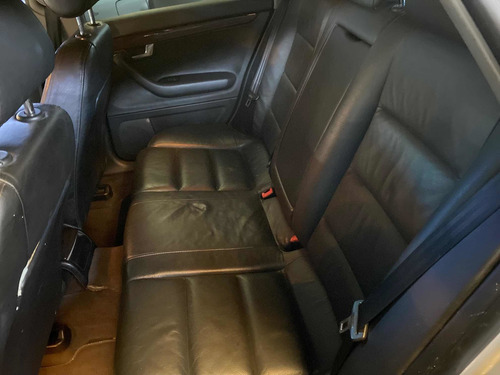 Imagem 13 de 14 de Audi A4 Avant 2003 2.4 Multitronic 5p