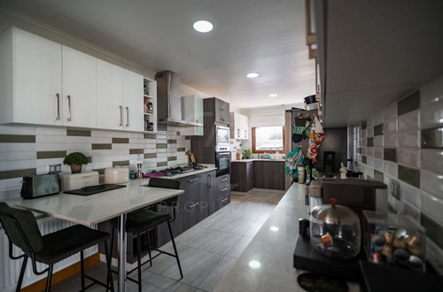 Casa En Arriendo, Viña Esmeralda Ii, Las Rastras.