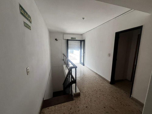 Excelente Casa Comercial - Centro