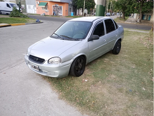 Chevrolet Corsa Classic 1.6 Gl Aa Super