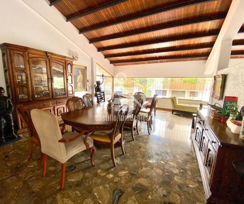 Imagen 3 de 21 de Venta Amplia Y Cómoda El Cafetal De 514,8. Calle Cerrada