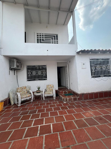 Kact En Venta Casa En Altos De Gallardin Urb Altos De Vista Hermosa