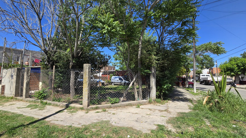 Casa Multifamiliar /lote 345mts2/ph 3 Y 2 Amb, Catan .-