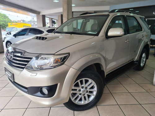 Imagem 4 de 9 de Toyota Hilux Sw4 3.0 Srv 4x4 7 Lugares 16v Turbo