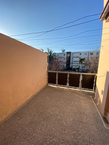 Casa De 2 Pisos Con Local Comercial En Población Vergara
