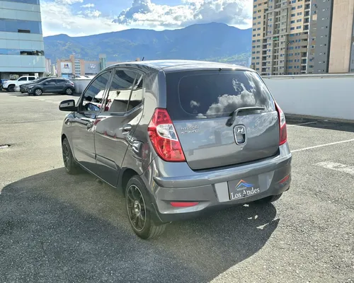 Hyundai i10 1.1 AT