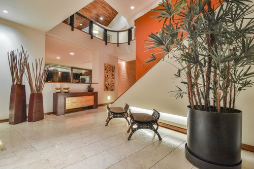 Imagen 3 de 9 de Hermosa Casa En Bosque Real