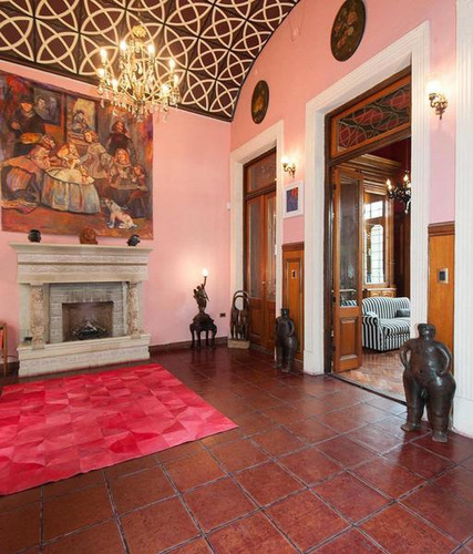 Único E Impactante Ph Antiguo Reciclado Con Patio, Terraza Y Moderno Ascensor, Se Escuchan Ofertas