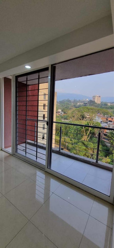 Alquiler De Apartamento En La Arboleda Av Ferrero Tamayo