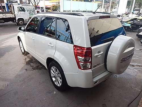 Suzuki - Grand Vitara 4x2 2.0 16v Mec. 2013/2014