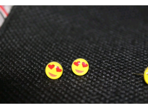 Par De Brincos Emoji Emoticon Super Lindos Whatsapp
