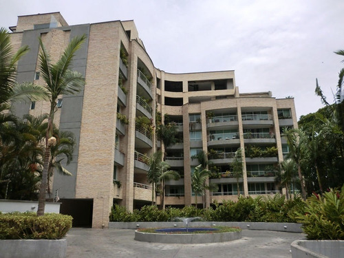 D  Elegante Apartamento En Alquiler En La Castellana Tres Dormitorios Cuatro Baños Dos Puestos De Estacionamiento Parque Infantil Gimnasio Piscina Balcón Terraza Parrillera  