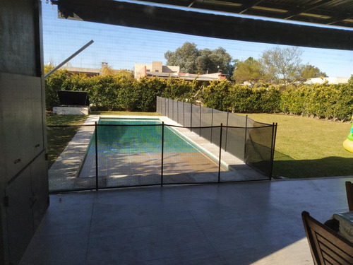 Imagen 20 de 30 de Casa Super Luminosa Y Moderna, Vista Al Verde.