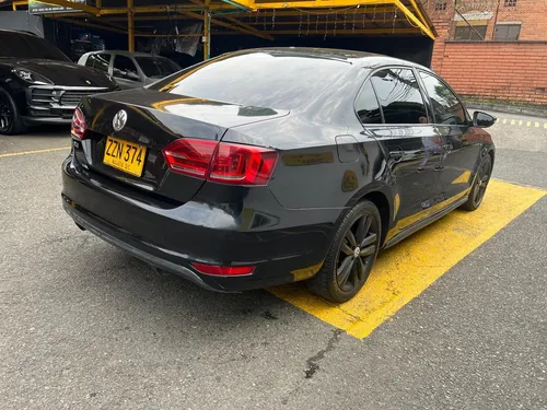 Volkswagen Jetta 2.0T Gli