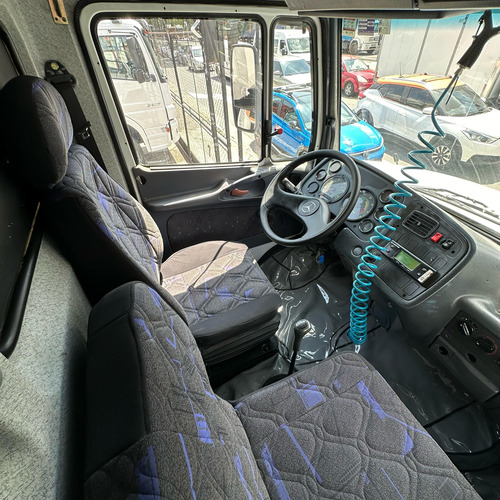 Mb L1318 Ano 2012 Baú Refrigerado -25 Único Dono Financia