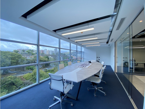 Oficina En Venta O Alquiler 229mt En El Centro Empresarial Torre Q